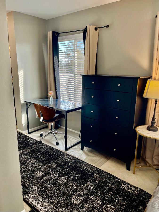 Urban Colonial In The Heart Of Vegas Holiday home Las Vegas